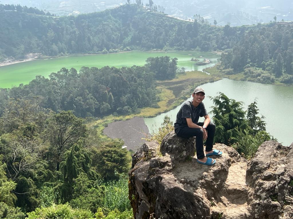 chauffeur van yogyakarta