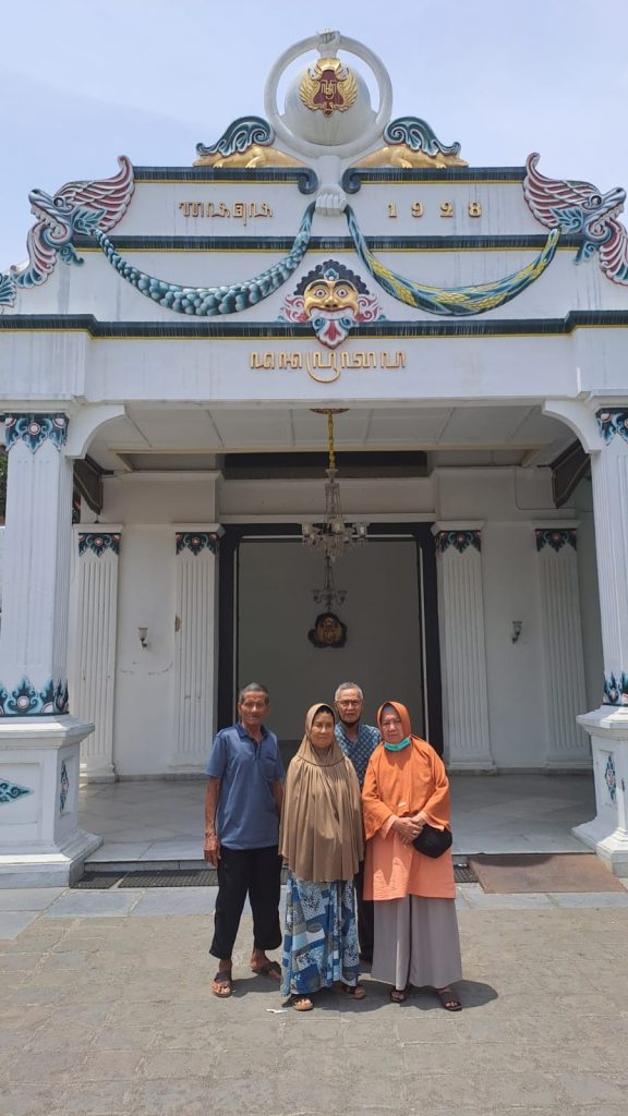 sultan palace by city tour yogyakarta