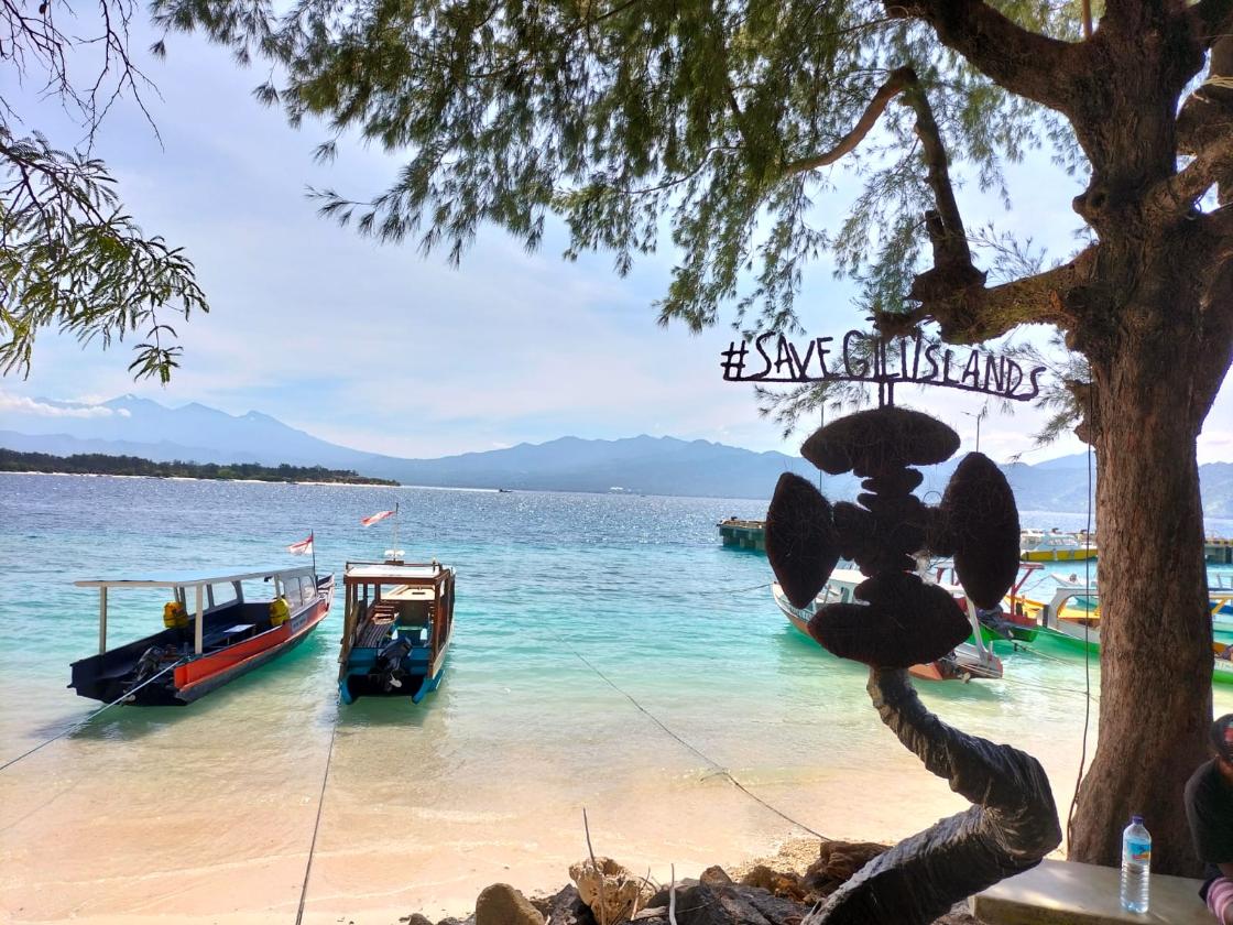 Exploring the Islands and Seas : Java, Bali and Lombok - Kejawa