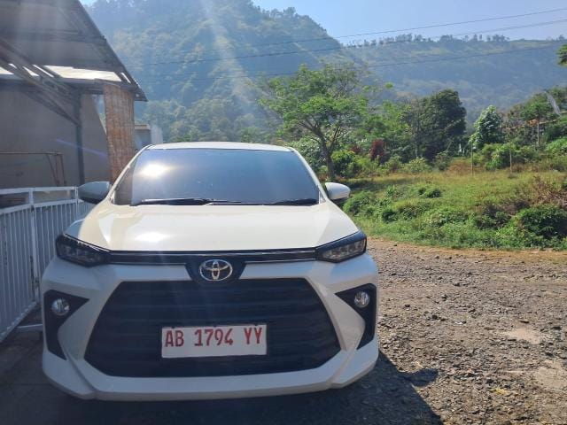 Yogyakarta private car rental