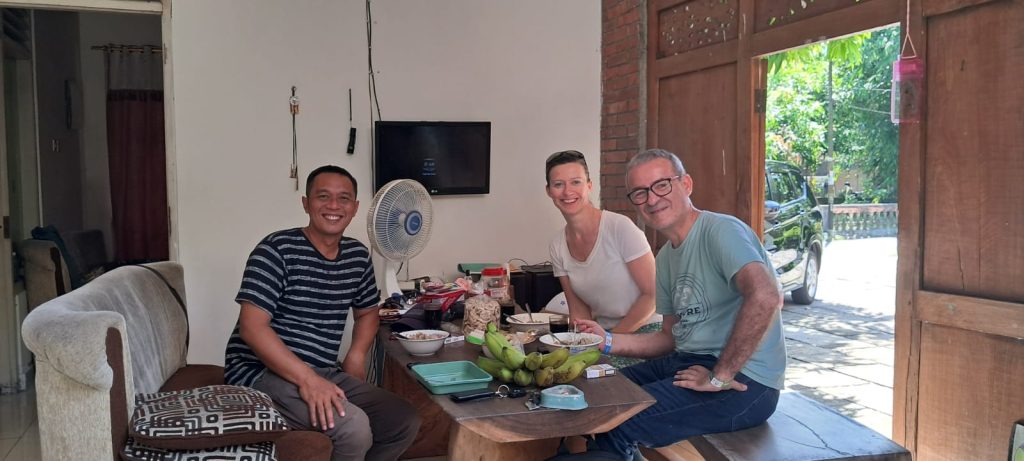 
Book a private car with driver in yogyakarta