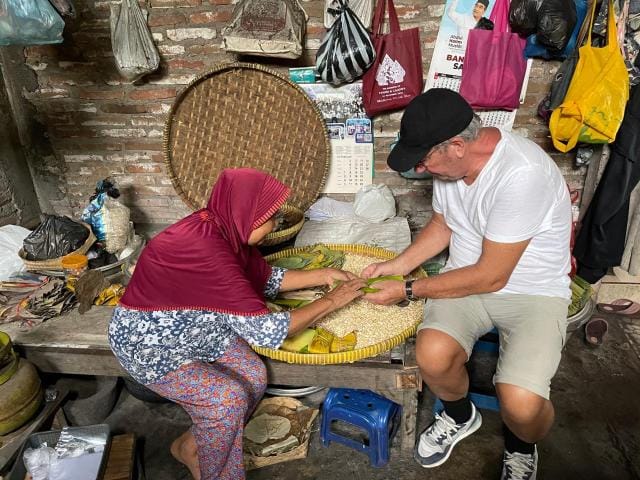 23-day java bali tour