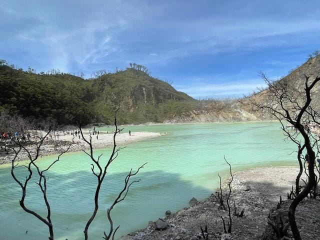 kawah putih ciwidey